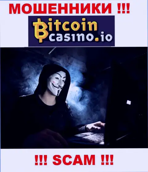 Информации о лицах, которые управляют Bitcoin Casino в сети интернет найти не представилось возможным
